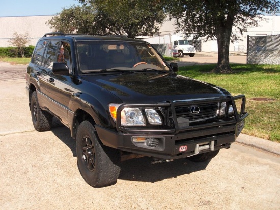 2000 Lexus LX470