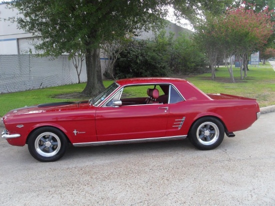 1966 Ford Mustang RestoMod