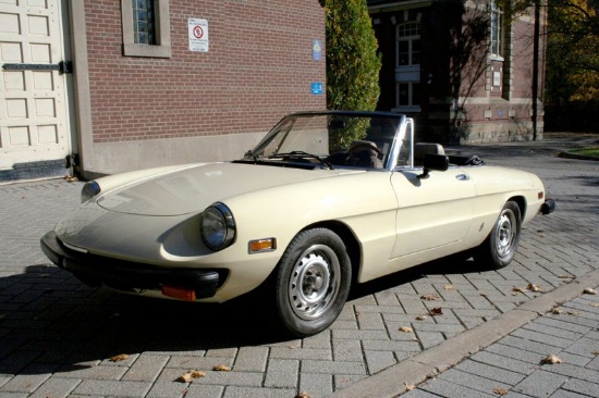 1982 Alfa Romeo Spider Veloce 2000 Series 3
