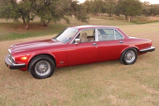1985 Jaguar XJ6 Vanden Plas