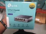 TP-LINK 5-PORT SWITCH