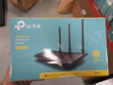 TP-LINK WIRELESS ROUTER