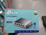 TP-LINK 5-PORT SWITCH