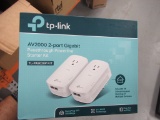 TP-LINK PASSTHROUGH POWERLINE STARTER KIT