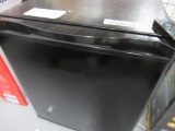 HISENSE FREESTANDING MINI FRIDGE
