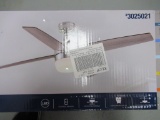HARBOR BREEZE INDOOR CEILING FAN W/ LIGHT