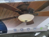 HARBOR BREEZE INDOOR CEILING FAN W/ LIGHT