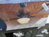 HARBOR BREEZE INDOOR CEILING FAN W/ LIGHT