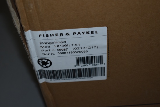 FISHER & PAYKEL RANGE HOOD
