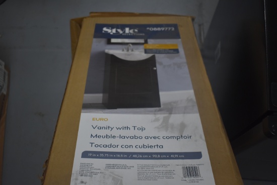STYLE SELECTIONS VANITY WITH TOP