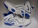 CARON BUTLER SIGNED AUTO GAME USED NIKE SHOES