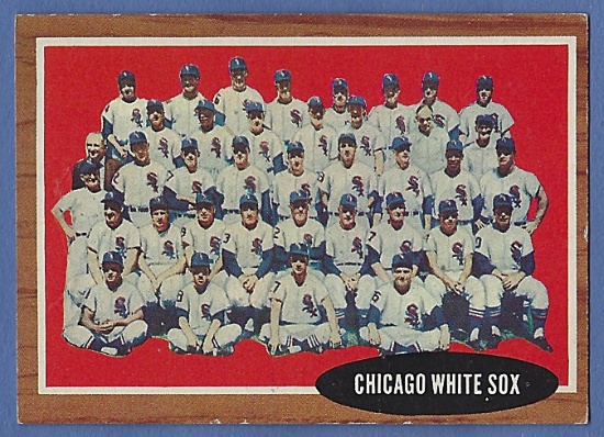 Nice 1962 Topps #113 Chicago White Sox Team Card