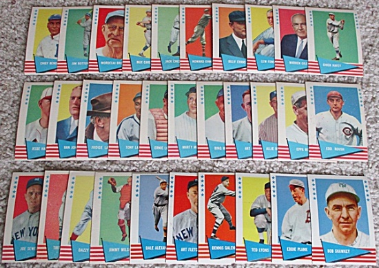 Nice Lot Of (31) Different 1961 Fleer Baseball Cards