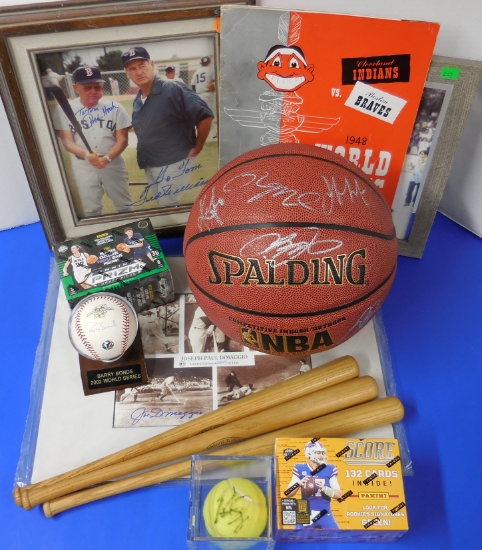 HUGE SUNDAY SPORTS CARD AND MEMORABILIA AUCTION