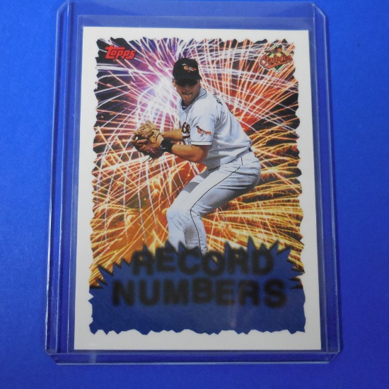 1999 TOPPS BASEBALL CAL RIPKEN JR RECORD NUMBERS ERROR MISSING FOIL ON RECORD NUMBERS