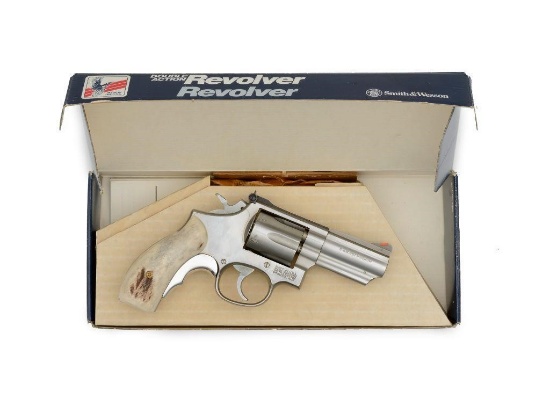 *Smith & Wesson Model 66 in Original Box