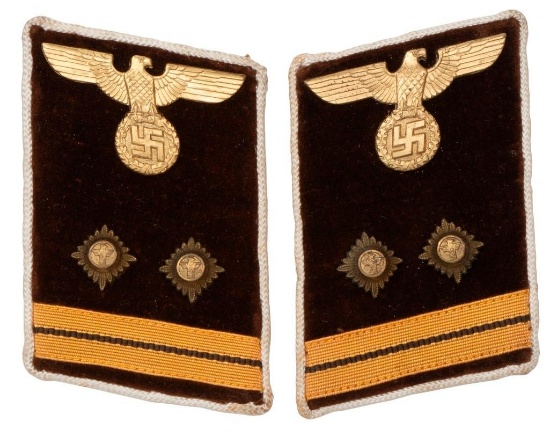 Pair of German Third Reich NSDAP Haupt-Bereitschaftsleiter Collar Insignia