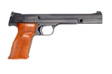 **Smith & Wesson Model 41 Target Pistol