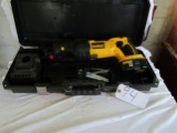 Dewalt saw saw with battery and charger
