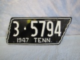 1947 TENNESSEE STATE SHAPED LICENSE PLATE