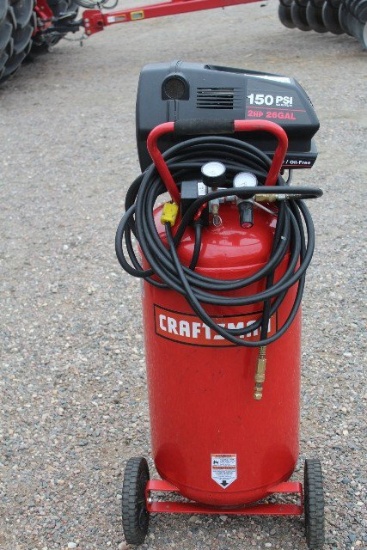 UPRIGHT CRAFTSMAN 26 GAL AIR COMPRESSOR, 120 V