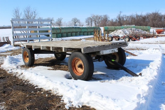 8' X 18' HAY RACK ON HD 12 TON GEAR,