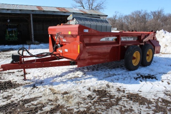 NEW HOLLAND 195 TANDEM AXLE MANURE SPREADER,