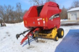 NEW HOLLAND BR750 ROUND BALER,