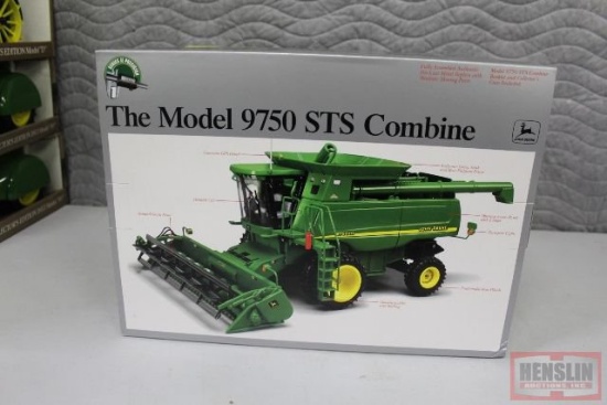 1/32 JD MODEL 9750 STS COMBINE WITH HEADS,