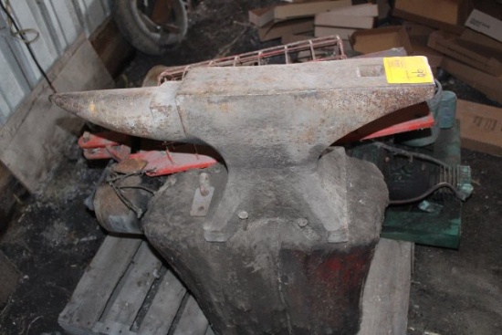 APPROX 100 LB ANVIL