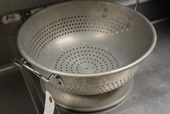 14" STAINLESS STEEL COLANDER