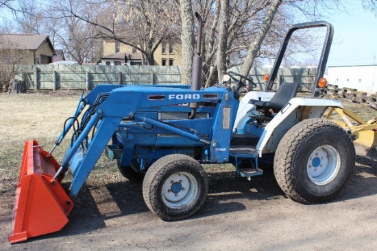 FORD 1720 UTILITY TRACTOR, FWA, DIESEL,