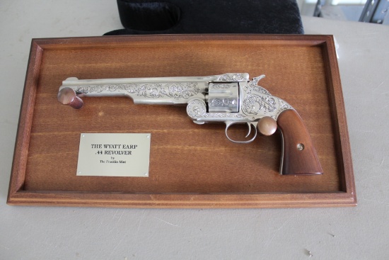 THE WYATT EARP .44 REVOLVER BY FRANKLIN MINT