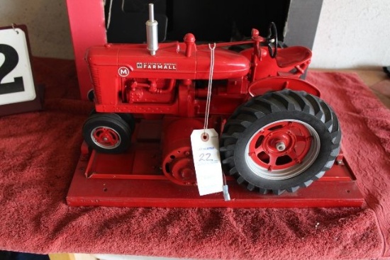 1/8 Farmall M, customized with 12 volt