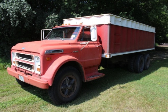 *** 1969 CHEVY C-60, TAG AXLE, 427 GAS ENGINE,