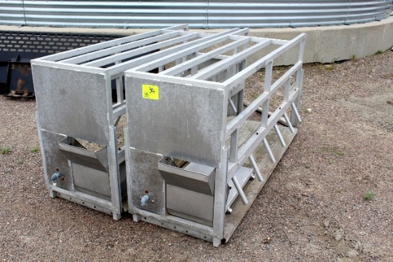 (2) ALUM FARROWING CRATES