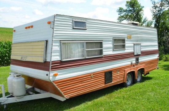 *** 1977 KIT 23' TRAVEL TRAILER, TANDEM AXLE,