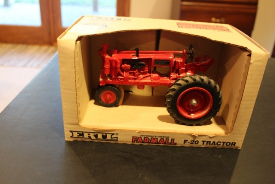 1/16 FARMALL F-20 TOY TRACTOR, NF,