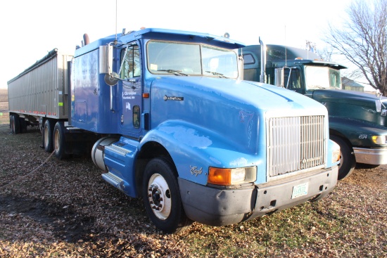 1996 IH 9400 SEMI TRACTOR, 10 SPD SPICER, 837205