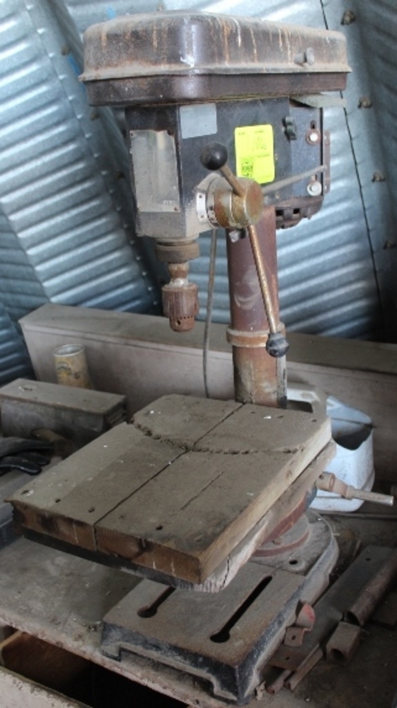 UNITED BENCHTOP DRILL PRESS