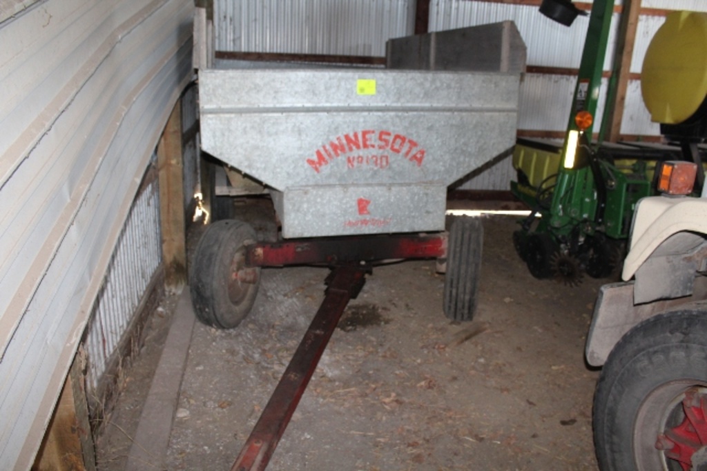 MINNESOTA NO. 130 GALVANIZED FLARE BOX,