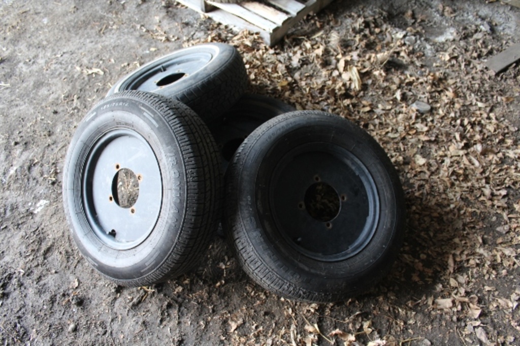 SET OF(4) TIRES AND RIMS FOR 22" ROWS,