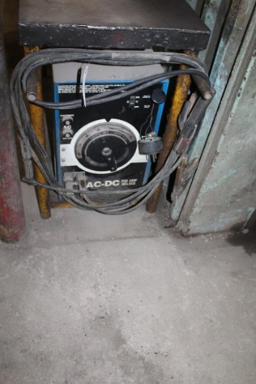 CENTURY/FORD AC/DC WELDER