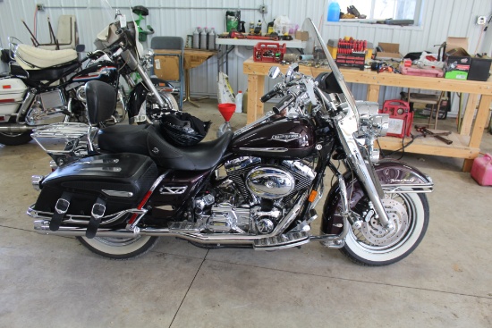 *** 2005 HD ROAD KING, WINDSHIELD,