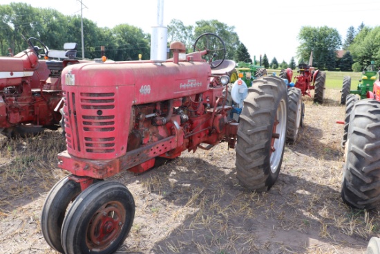 1956 FARMALL 400, GAS, NF, TA,14.9-38 REARS,