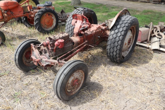 Ford 8n 12 28 Rears Pto 1 Fender Unable To Farm Machinery Implements Tractors Antique Tractors Online Auctions Proxibid Ford 8n 12 28 Rears Pto 1 Fender Unable To Farm Machinery Implements Tractors Antique Tractors Online Auctions Proxibid