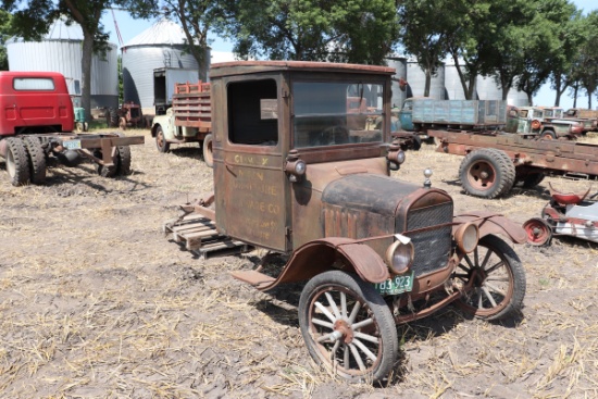 FORD TT TRUCK CAB AND CHASSIS ENGINE, NO REAR