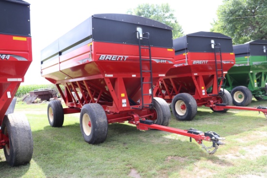 BRENT RED 644 GRAVITY WAGON, LIGHTS, BRAKES,