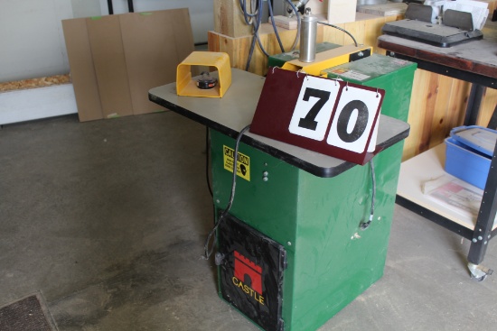 CASTLE TSM-21 POCKET HOLE MACHINE WITH CABINET