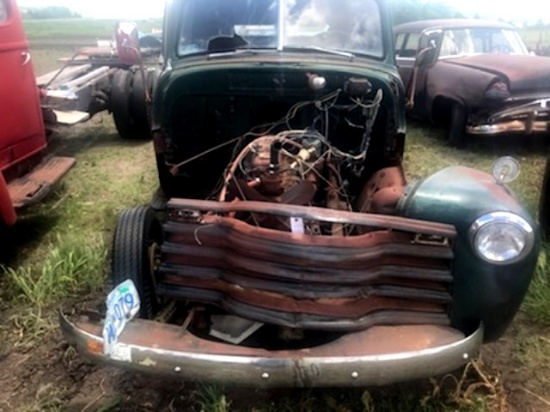 EARLY 50'S - LATE 40'S CHEV PICKUP, FOR P[ARTS